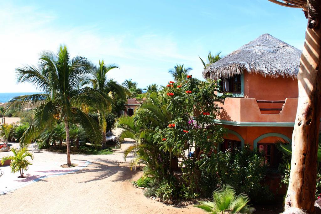 Flora Del Mar Hotel Todos Santos Exterior photo