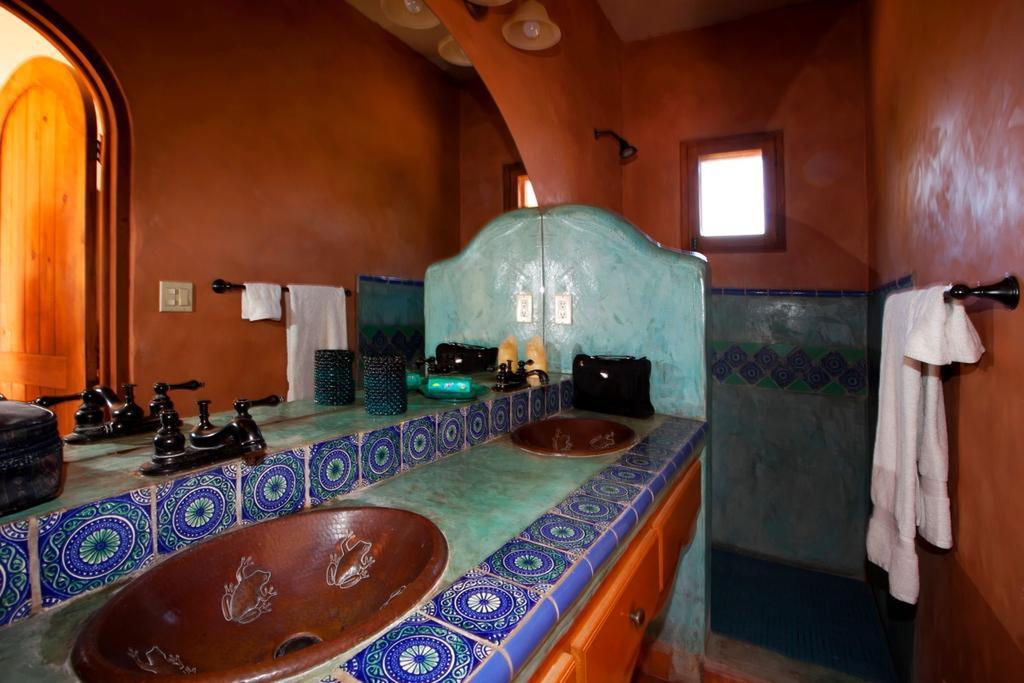 Flora Del Mar Hotel Todos Santos Exterior photo